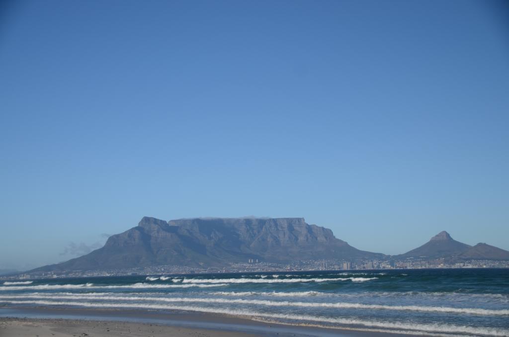 Atlantic Breeze Hotel Cape Town Exterior photo