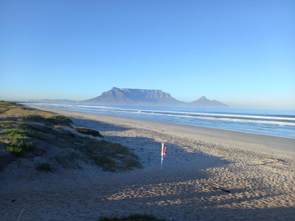 Atlantic Breeze Hotel Cape Town Exterior photo