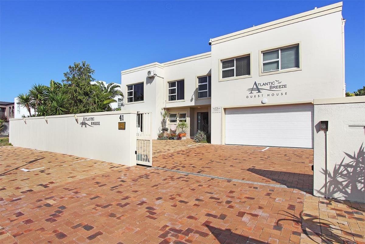 Atlantic Breeze Hotel Cape Town Exterior photo