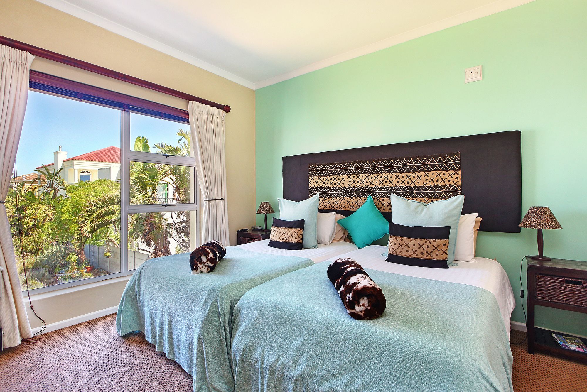 Atlantic Breeze Hotel Cape Town Exterior photo